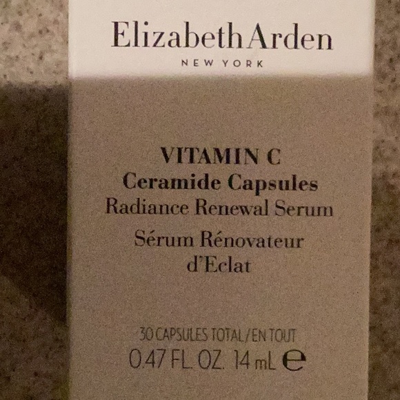 ELIZABETH ARDEN VitaminC Ceramide 30 Capsules Radiance Renewal Serum 0.47 FL OZ - Picture 3 of 3
